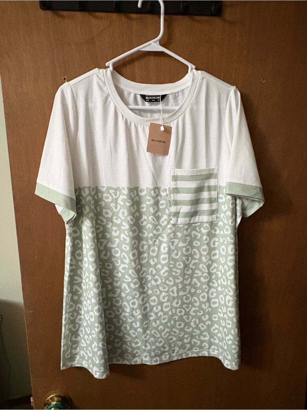 BloomChic White and Mint Green Leopard-Print Pocket Tee